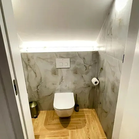 Casa vacanze Lakowa Polana Taras, Klimatyzacja, Wi-fi Blisko Plazy I Jeziora