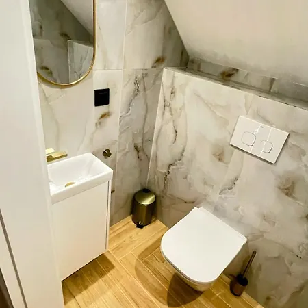 Casa vacanze Lakowa Polana Taras, Klimatyzacja, Wi-fi Blisko Plazy I Jeziora